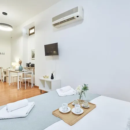 Apartament Easylife - Accogliente Monolocale Con Arredamento Minimal In Zona Stazione *